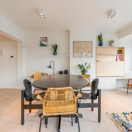 Modern And Bright Seaside App W Seaview & Terrace אוסטנדה